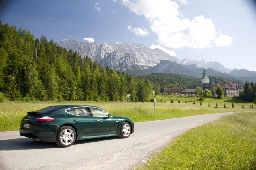  Porsche Panamera 2009 года  (фото 58 из 144)
